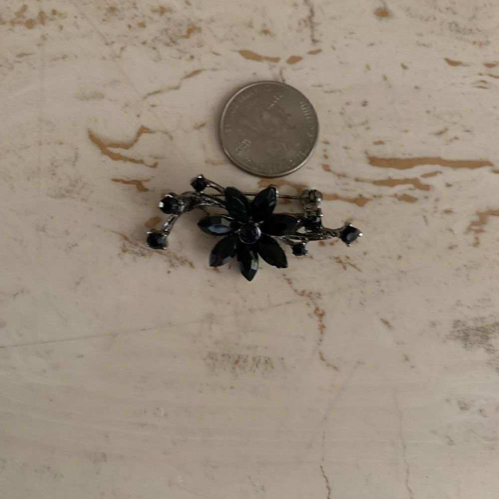 Brooch   - Picture 9 of 9